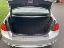 BMW 2.0 320d ED EfficientDynamics Saloon 4dr Diesel Auto Euro 5 (s/s) (163 ps)