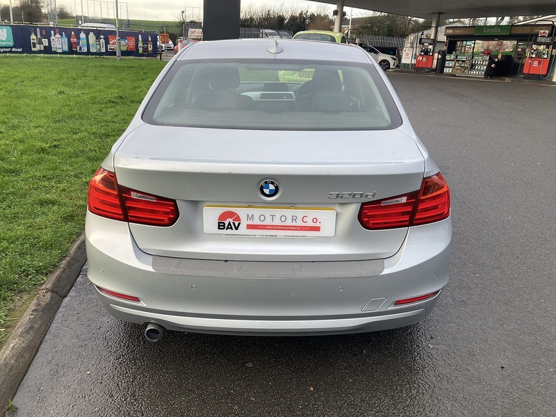 BMW 2.0 320d ED EfficientDynamics Saloon 4dr Diesel Auto Euro 5 (s/s) (163 ps)