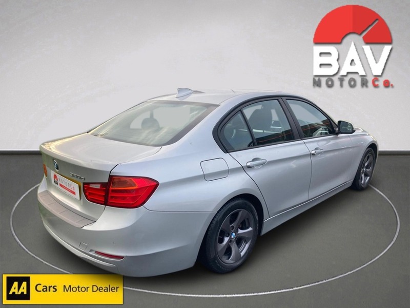 BMW 2.0 320d ED EfficientDynamics Saloon 4dr Diesel Auto Euro 5 (s/s) (163 ps)