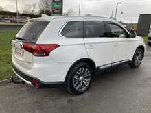 Mitsubishi 2.2 DI-D 4 SUV 5dr Diesel Auto 4WD Euro 6 (147 ps)