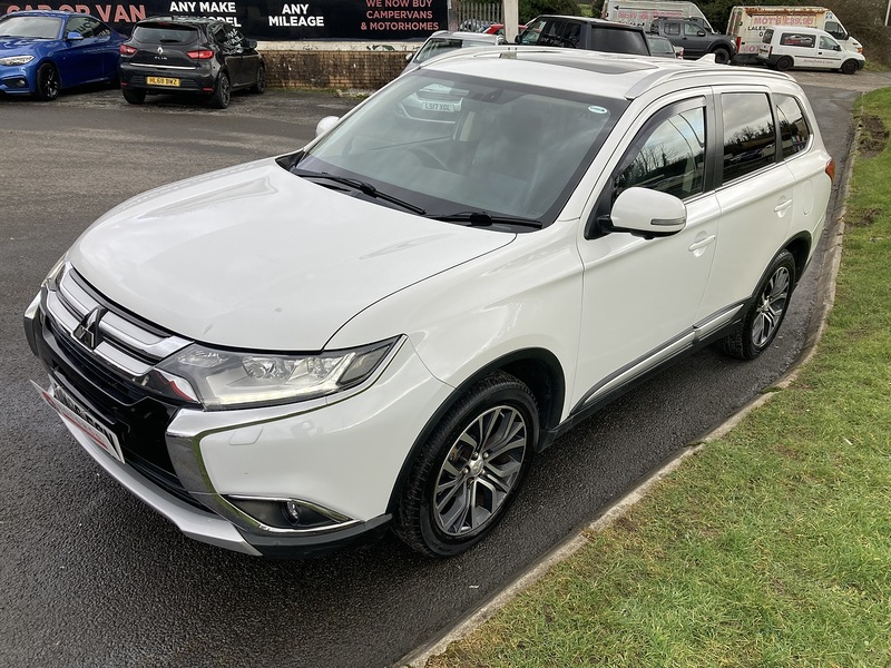 Mitsubishi 2.2 DI-D 4 SUV 5dr Diesel Auto 4WD Euro 6 (147 ps)