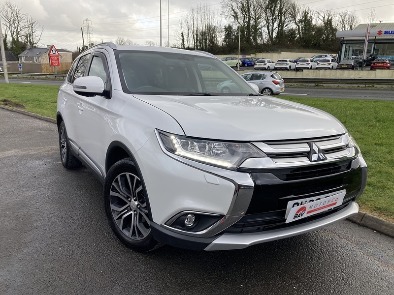 Mitsubishi 2.2 DI-D 4 SUV 5dr Diesel Auto 4WD Euro 6 (147 ps)
