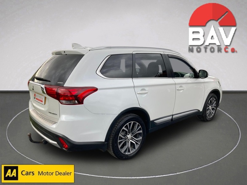 Mitsubishi 2.2 DI-D 4 SUV 5dr Diesel Auto 4WD Euro 6 (147 ps)