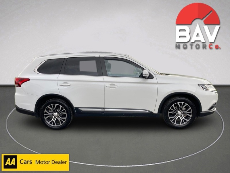 Mitsubishi 2.2 DI-D 4 SUV 5dr Diesel Auto 4WD Euro 6 (147 ps)