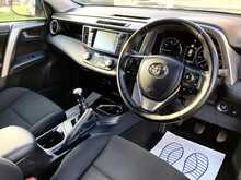 Toyota 2.0 D-4D Business Edition Plus SUV 5dr Diesel Manual Euro 6 (s/s) (Safety Sense, Nav) (143 ps)