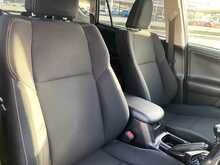 Toyota 2.0 D-4D Business Edition Plus SUV 5dr Diesel Manual Euro 6 (s/s) (Safety Sense, Nav) (143 ps)