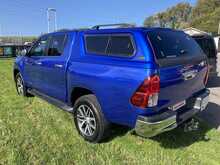Toyota 2.4 D-4D Invincible Pickup Double Cab 4dr Diesel Manual 4WD Euro 6 (s/s) (TSS) (150 ps)
