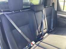 Toyota 2.4 D-4D Invincible Pickup Double Cab 4dr Diesel Manual 4WD Euro 6 (s/s) (TSS) (150 ps)