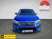 Toyota 2.4 D-4D Invincible Pickup Double Cab 4dr Diesel Manual 4WD Euro 6 (s/s) (TSS) (150 ps)