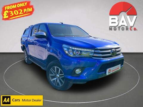 2.4 D-4D Invincible Pickup Double Cab 4dr Diesel Manual 4WD Euro 6 (s/s) (TSS) (150 ps)