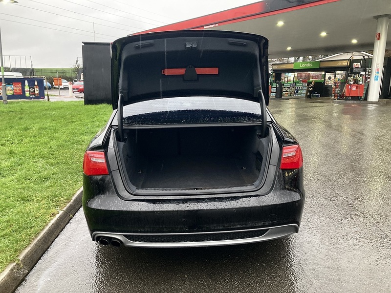 Audi 2.0 TDI S line Saloon 4dr Diesel Manual Euro 5 (s/s) (177 ps)