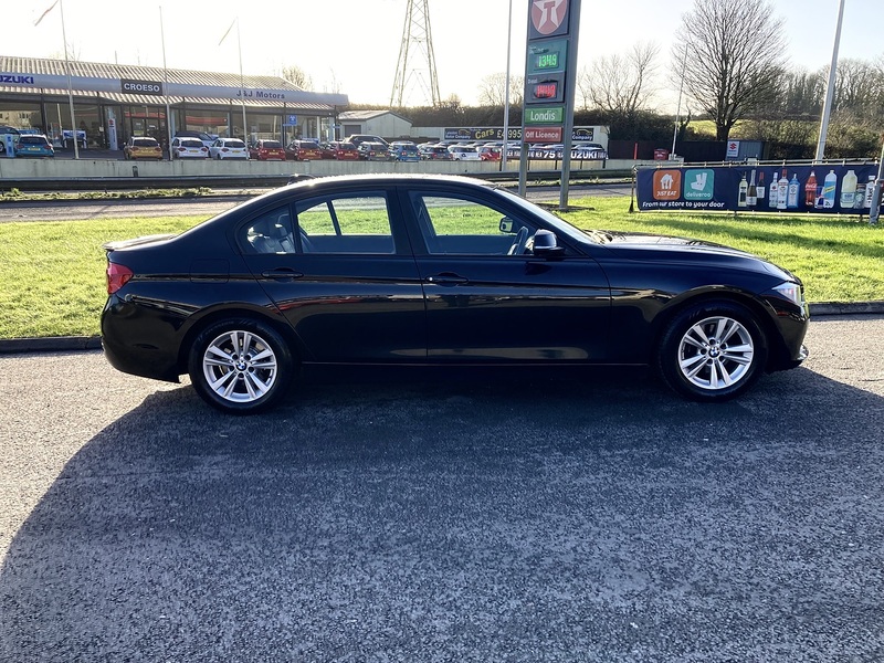 BMW 2.0 320d ED Plus Saloon 4dr Diesel Manual Euro 6 (s/s) (163 ps)