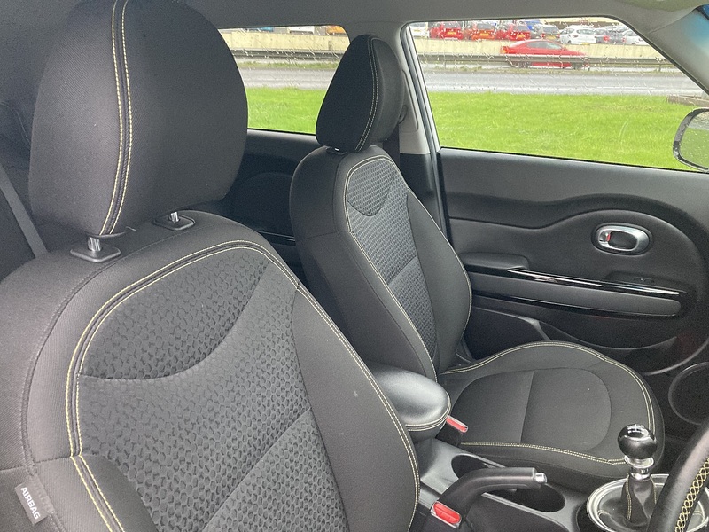 Kia 1.6 CRDi Mixx SUV 5dr Diesel Manual Euro 5 (126 bhp)