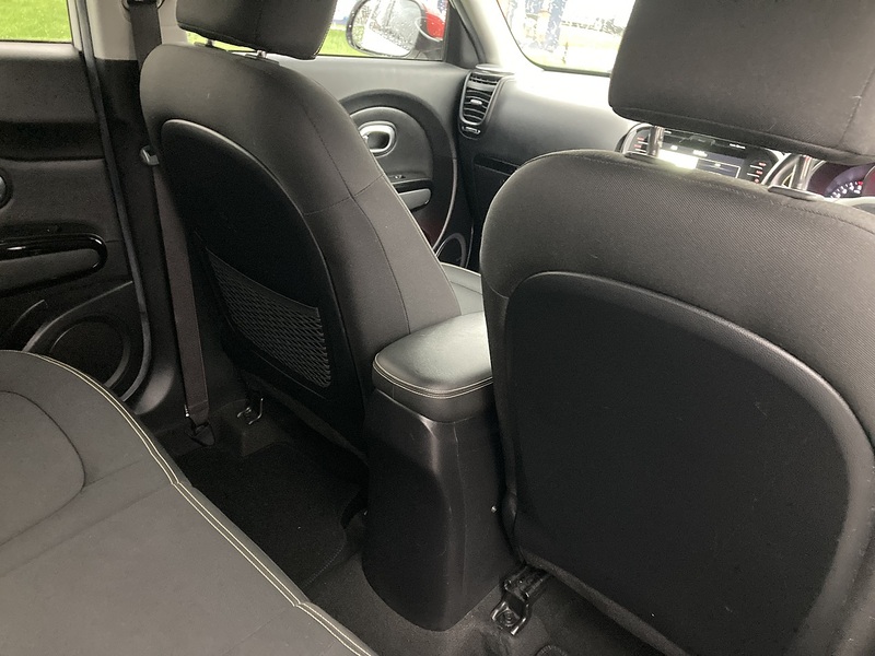 Kia 1.6 CRDi Mixx SUV 5dr Diesel Manual Euro 5 (126 bhp)