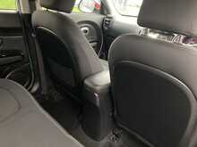 Kia 1.6 CRDi Mixx SUV 5dr Diesel Manual Euro 5 (126 bhp)