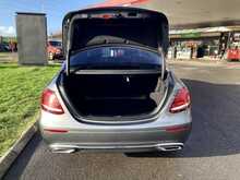 Mercedes-Benz 2.0 E220d SE Saloon 4dr Diesel G-Tronic+ Euro 6 (s/s) (194 ps)