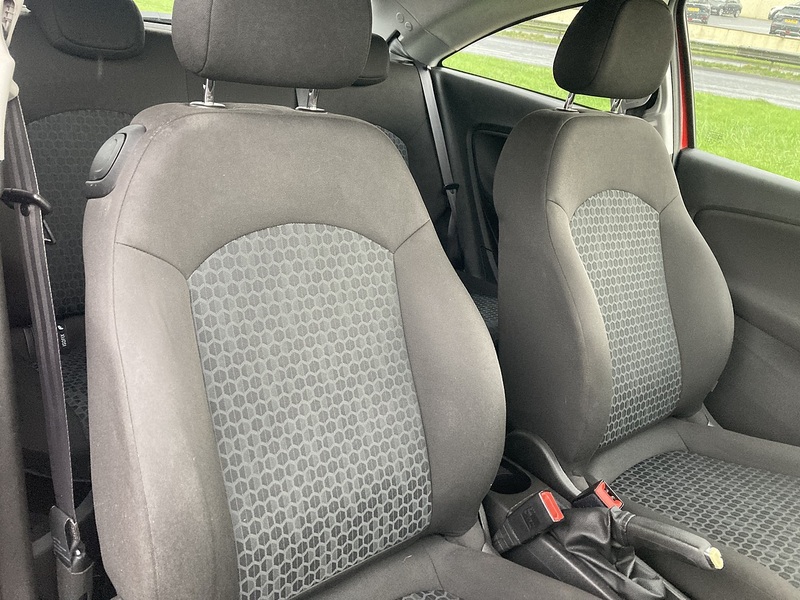 Vauxhall 1.2i Sting Hatchback 3dr Petrol Manual Euro 6 (70 ps)