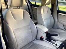 Skoda 2.0 TDI Elegance Hatchback 5dr Diesel DSG Euro 5 (s/s) (150 ps)