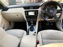 Skoda 2.0 TDI Elegance Hatchback 5dr Diesel DSG Euro 5 (s/s) (150 ps)