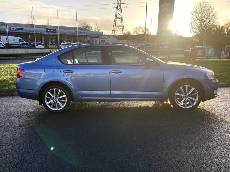 Skoda 2.0 TDI Elegance Hatchback 5dr Diesel DSG Euro 5 (s/s) (150 ps)