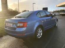 Skoda 2.0 TDI Elegance Hatchback 5dr Diesel DSG Euro 5 (s/s) (150 ps)