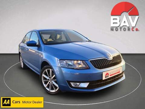 Skoda 2.0 TDI Elegance Hatchback 5dr Diesel DSG Euro 5 (s/s) (150 ps)