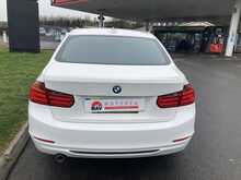 BMW 2.0 316d Sport Saloon 4dr Diesel Auto Euro 5 (s/s) (116 ps)