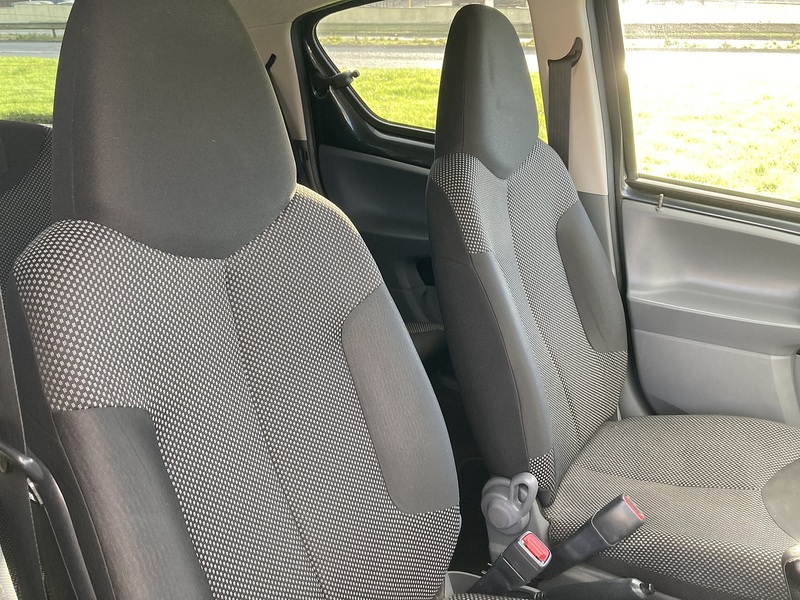 Toyota 1.0 VVT-i Go Hatchback 5dr Petrol Manual Euro 5 (67 ps)