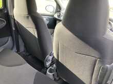 Toyota 1.0 VVT-i Go Hatchback 5dr Petrol Manual Euro 5 (67 ps)