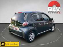 Toyota 1.0 VVT-i Go Hatchback 5dr Petrol Manual Euro 5 (67 ps)