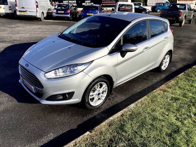 Ford 1.0T EcoBoost Zetec Hatchback 5dr Petrol Manual Euro 6 (s/s) (100 ps)