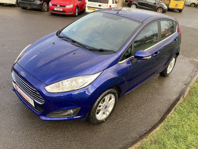 Ford 1.25 Zetec Hatchback 5dr Petrol Manual Euro 6 (82 ps)