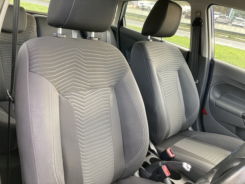 Ford 1.25 Zetec Hatchback 5dr Petrol Manual Euro 6 (82 ps)