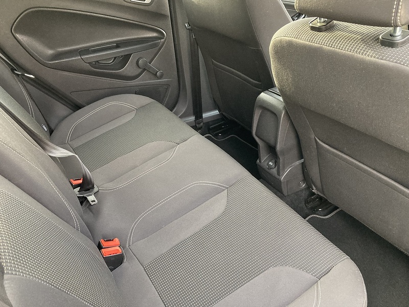 Ford 1.0T EcoBoost Titanium Hatchback 5dr Petrol Manual Euro 6 (s/s) (100 ps)