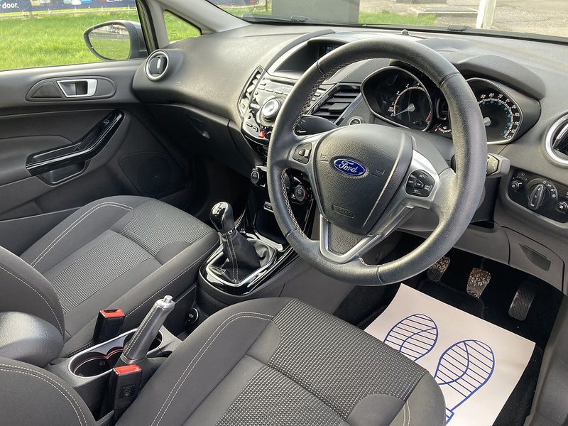 Ford 1.0T EcoBoost Titanium Hatchback 5dr Petrol Manual Euro 6 (s/s) (100 ps)