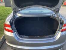 Jaguar 2.2d Premium Luxury Saloon 4dr Diesel Auto Euro 5 (s/s) (200 ps)