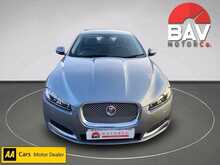 Jaguar 2.2d Premium Luxury Saloon 4dr Diesel Auto Euro 5 (s/s) (200 ps)