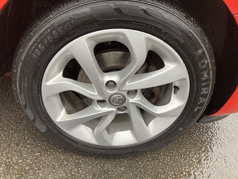 Vauxhall 1.2i Energy Hatchback 3dr Petrol Manual Euro 6 (a/c) (70 ps)