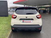 Renault 0.9 TCe ENERGY Iconic SUV 5dr Petrol Manual Euro 6 (s/s) (90 ps)