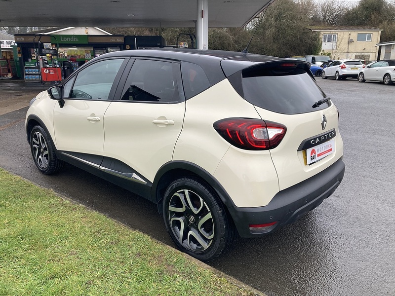 Renault 0.9 TCe ENERGY Iconic SUV 5dr Petrol Manual Euro 6 (s/s) (90 ps)