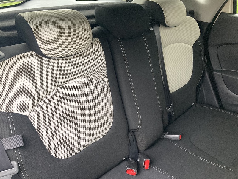 Renault 0.9 TCe ENERGY Iconic SUV 5dr Petrol Manual Euro 6 (s/s) (90 ps)