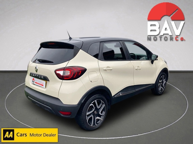 Renault 0.9 TCe ENERGY Iconic SUV 5dr Petrol Manual Euro 6 (s/s) (90 ps)