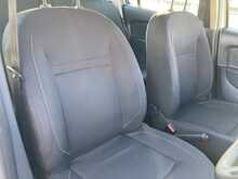 Dacia 1.0 SCe Essential Hatchback 5dr Petrol Manual Euro 6 (75 ps)