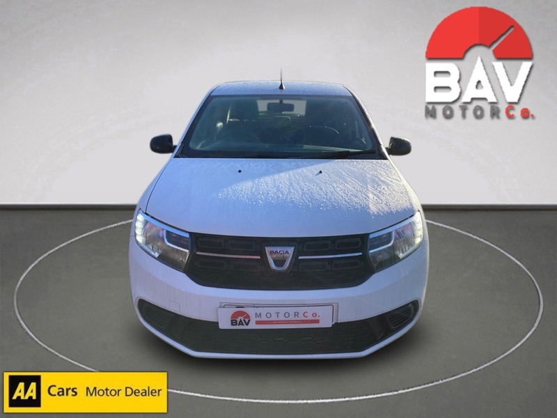 Dacia 1.0 SCe Essential Hatchback 5dr Petrol Manual Euro 6 (75 ps)