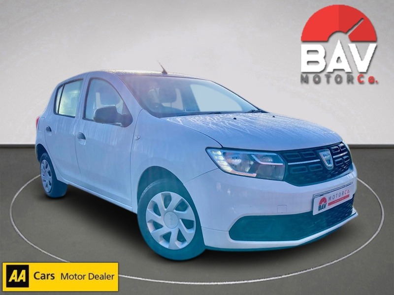 Dacia 1.0 SCe Essential Hatchback 5dr Petrol Manual Euro 6 (75 ps)