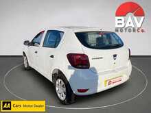 Dacia 1.0 SCe Essential Hatchback 5dr Petrol Manual Euro 6 (75 ps)