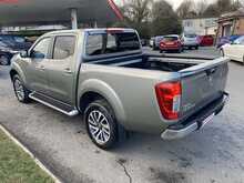 Nissan 2.3 dCi N-Connecta Pickup Double Cab 4dr Diesel Manual 4WD Euro 5 (190 ps)