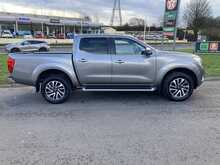 Nissan 2.3 dCi N-Connecta Pickup Double Cab 4dr Diesel Manual 4WD Euro 5 (190 ps)