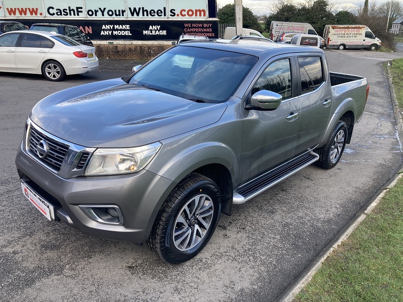 Nissan 2.3 dCi N-Connecta Pickup Double Cab 4dr Diesel Manual 4WD Euro 5 (190 ps)