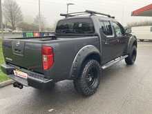 Nissan 2.5 dCi Tekna Pickup Double Cab 4dr Diesel Manual 4WD Euro 5 (190 ps)